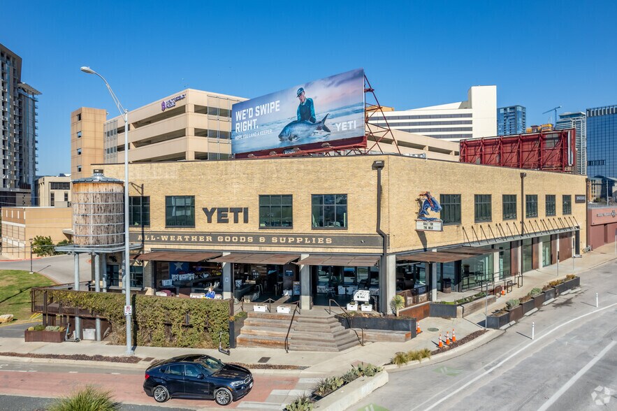 220 S Congress Ave, Austin, TX à louer - Photo principale – Image 1 sur 5
