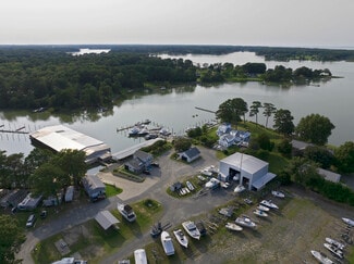 Plus de détails pour 989 Smith Point Rd, Reedville, VA - Spécialisé à vendre