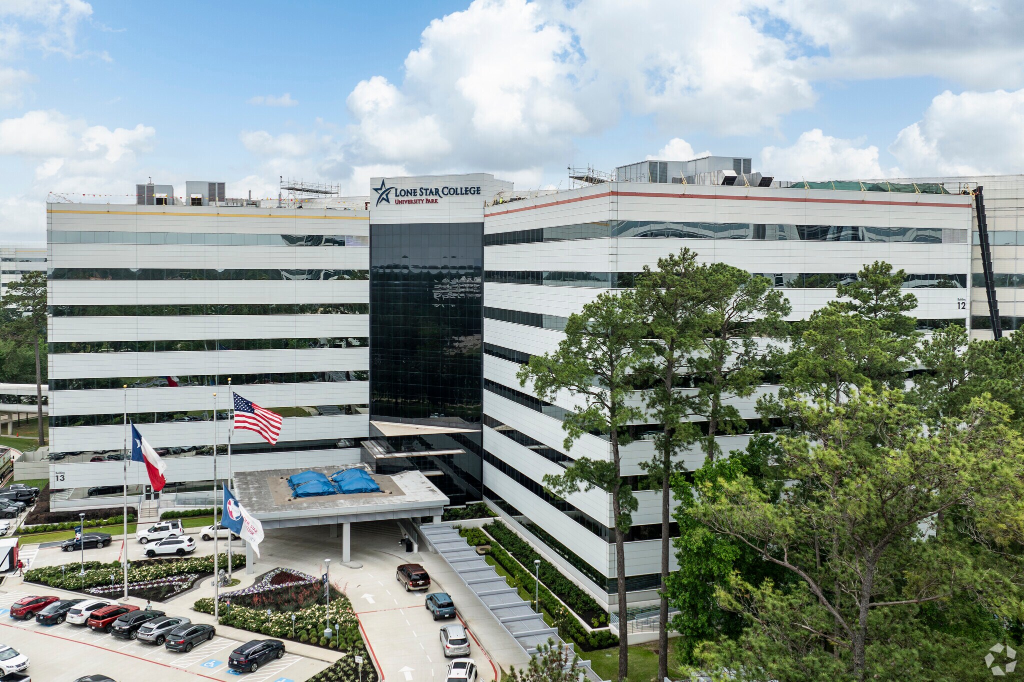 11450 Compaq Center West Dr, Houston, TX à louer Photo de l’immeuble– Image 1 sur 5
