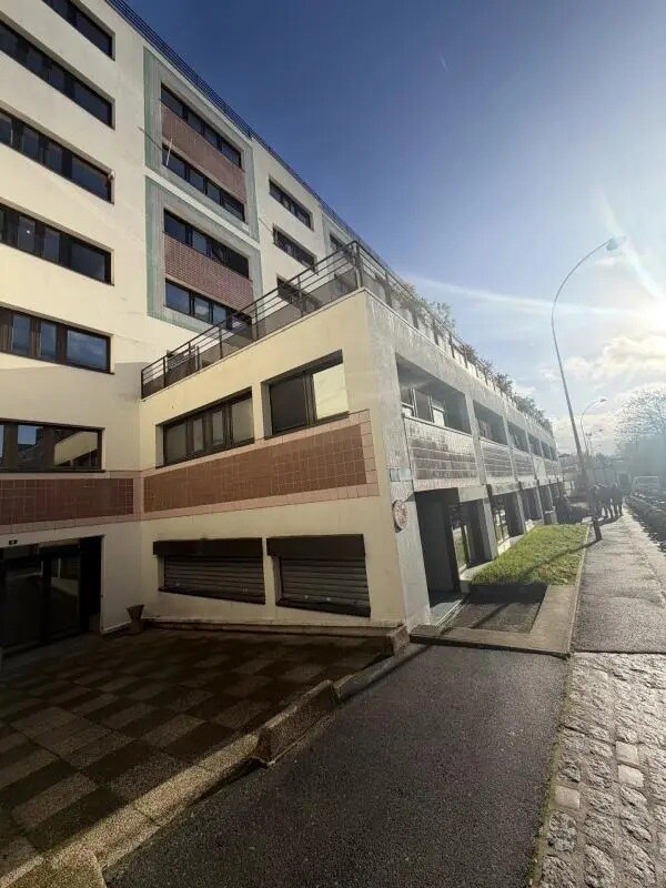 Plus de détails pour 5 Rue Maurice Grandcoing, Ivry-sur-Seine - Bureau à louer
