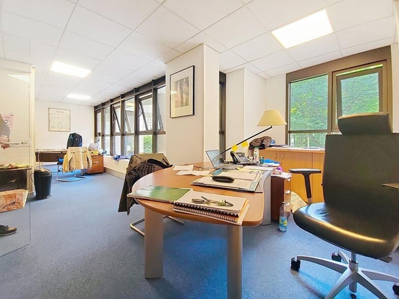 Immeuble residentiel dans Levallois-Perret à vendre - Photo de l’immeuble – Image 3 sur 17