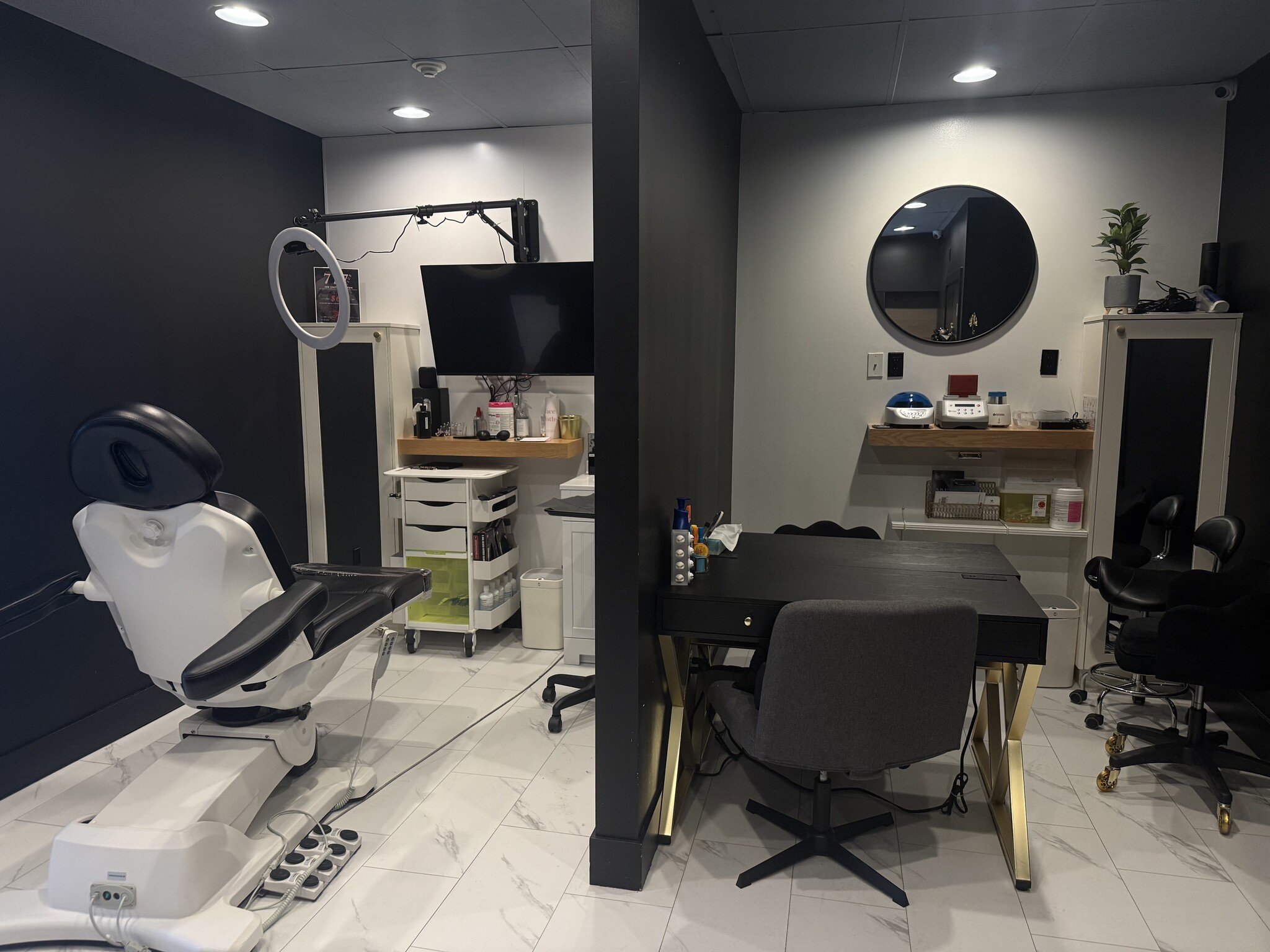 2312 4th St SW, Calgary, AB à louer Photo intérieure– Image 1 sur 8