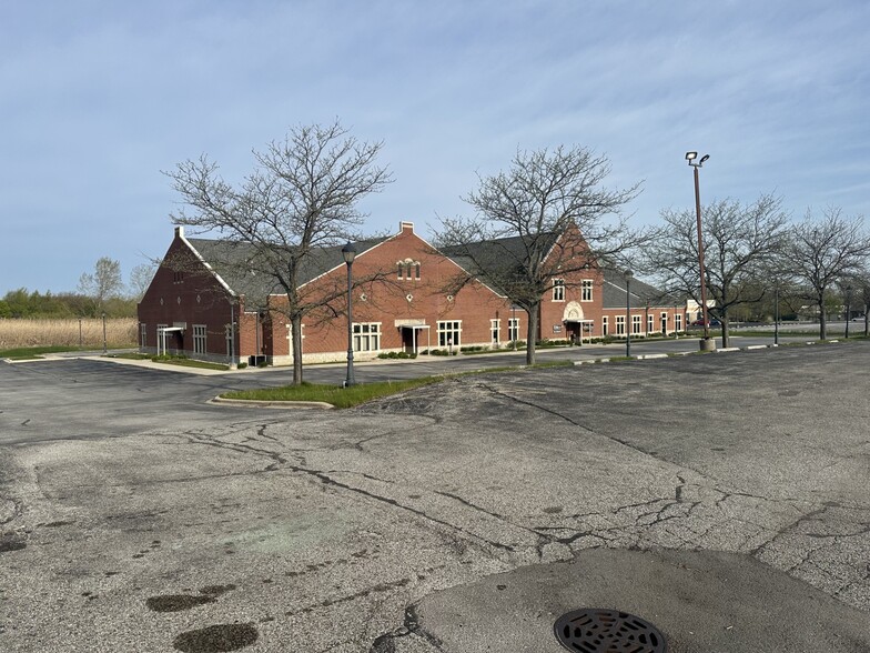 8510-8528 Broadway, Merrillville, IN à vendre - Photo de l’immeuble – Image 2 sur 12