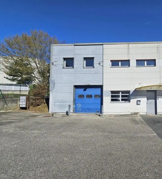 Local d’activités dans Orly à louer - Photo de l’immeuble – Image 1 sur 8