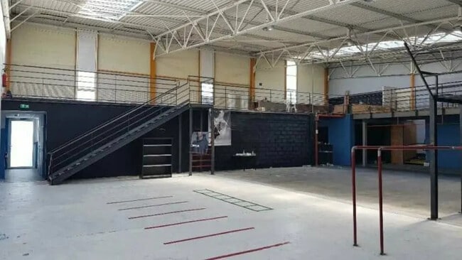 Plus de détails pour Local commercial à louer