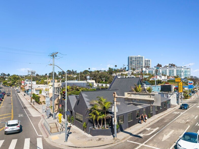 100 W Channel Rd, Santa Monica, CA à louer - Photo de l’immeuble – Image 3 sur 16