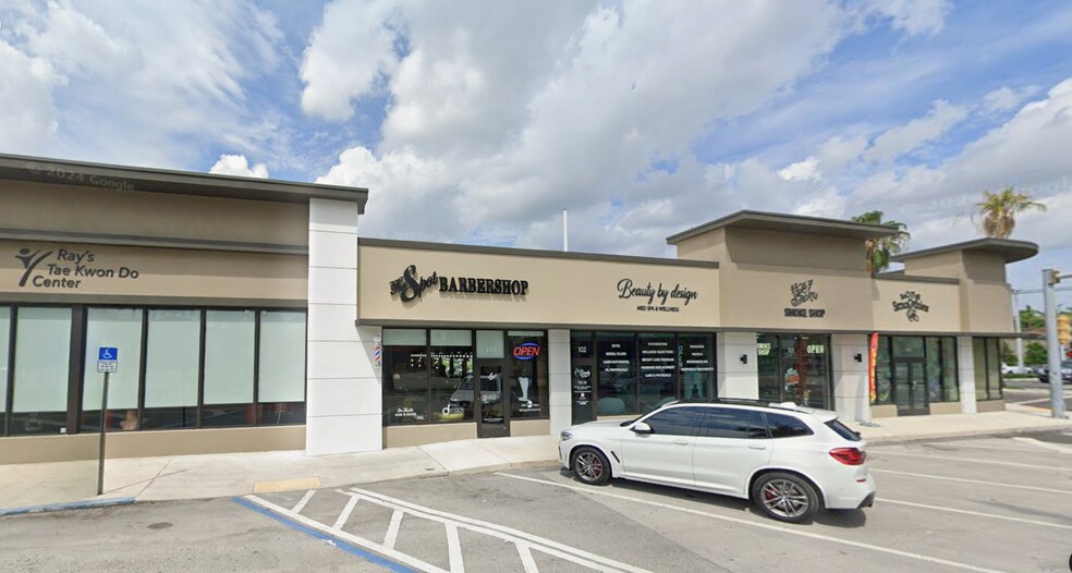 1 S Royal Poinciana Blvd, Miami, FL à louer - Photo de l’immeuble – Image 1 sur 4