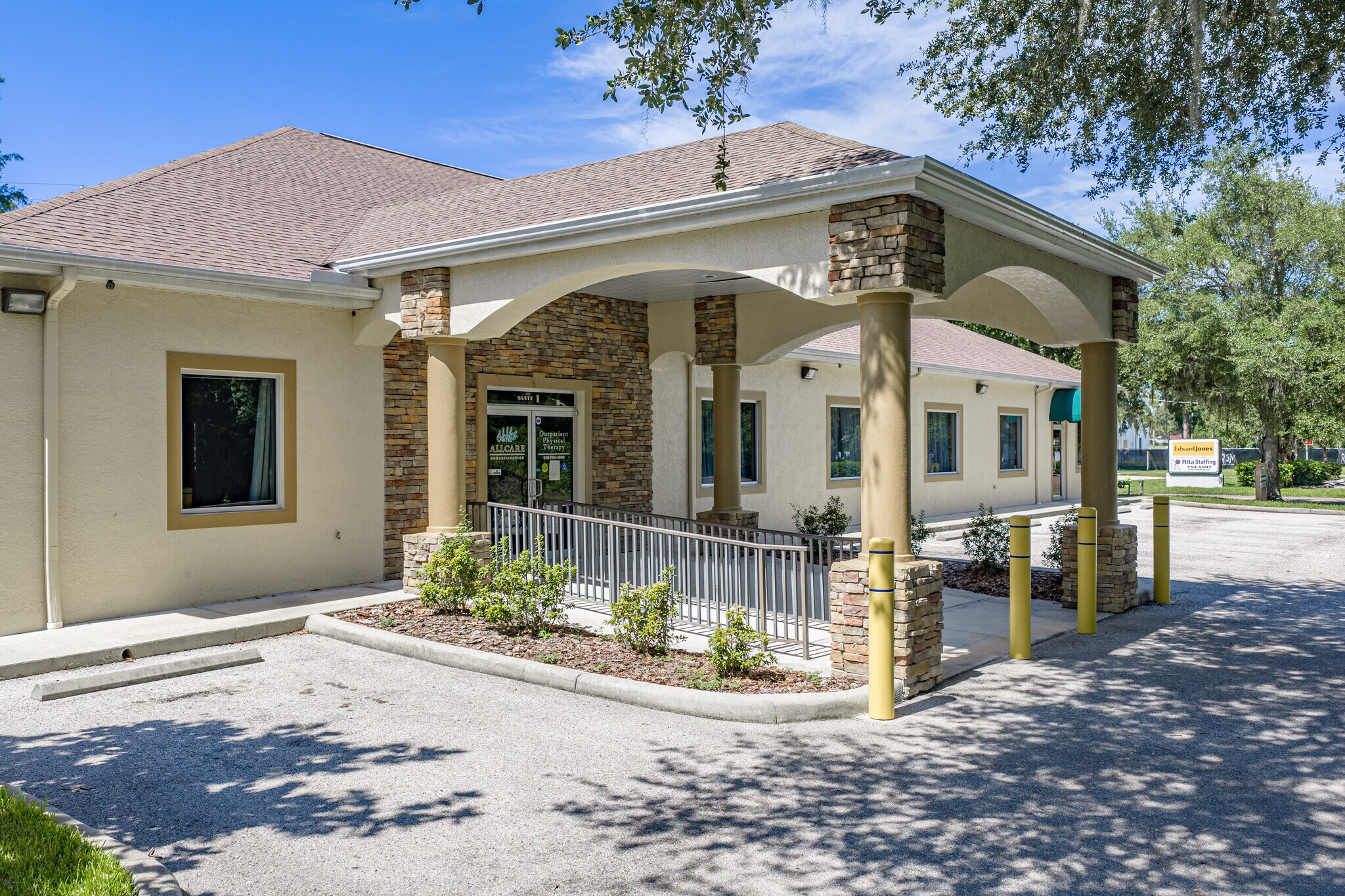1214 W Reynolds St, Plant City, FL à vendre Photo de l’immeuble– Image 1 sur 34