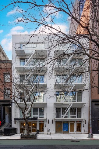 Plus de détails pour 18 E 13th St, New York, NY - Logement à vendre