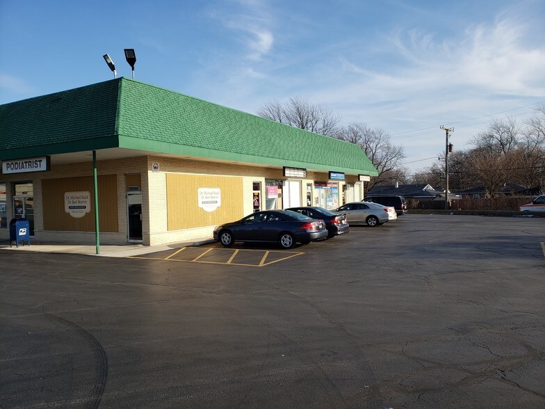 5600-5649 167th St, Tinley Park, IL à louer - Photo de l’immeuble – Image 3 sur 20