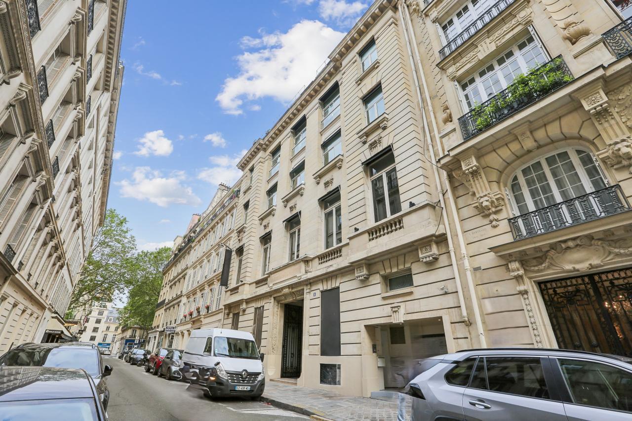 8 Rue Lavoisier, Paris à louer Photo de l’immeuble– Image 1 sur 15