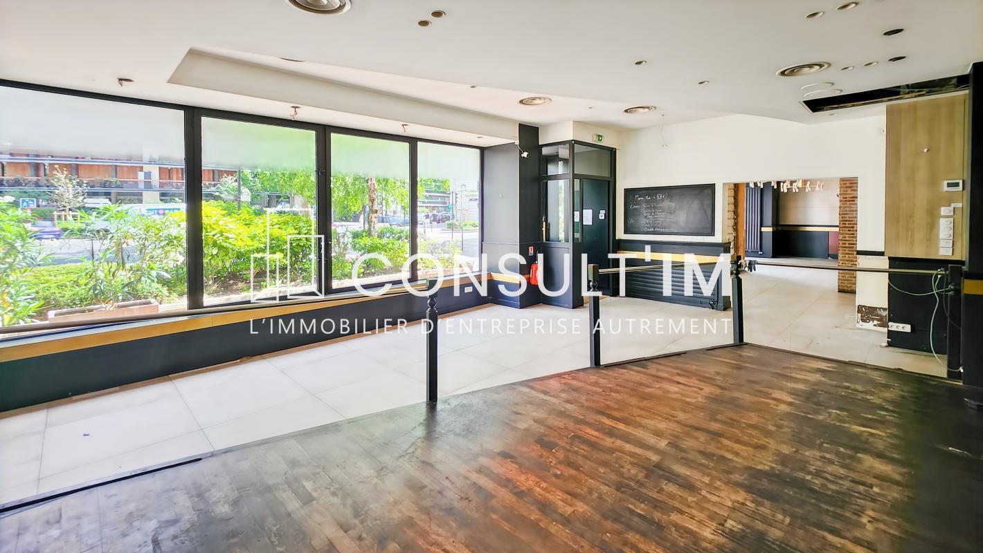 Local commercial dans Boulogne Billancourt à louer Photo intérieure– Image 1 sur 8