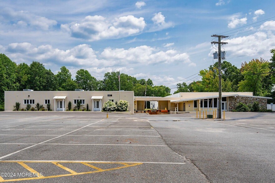 360 Fairview Ave, Hammonton, NJ à vendre - Photo de l’immeuble – Image 2 sur 9