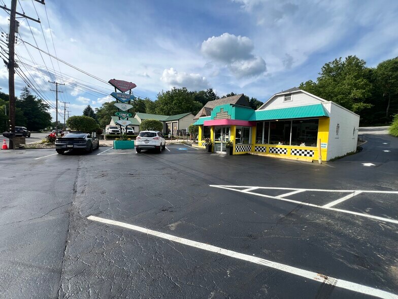 3418 Babcock Blvd, Pittsburgh, PA à vendre - Photo de l’immeuble – Image 2 sur 15