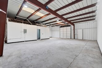 15100 Lee Rd, Humble, TX à louer Photo intérieure– Image 2 sur 9