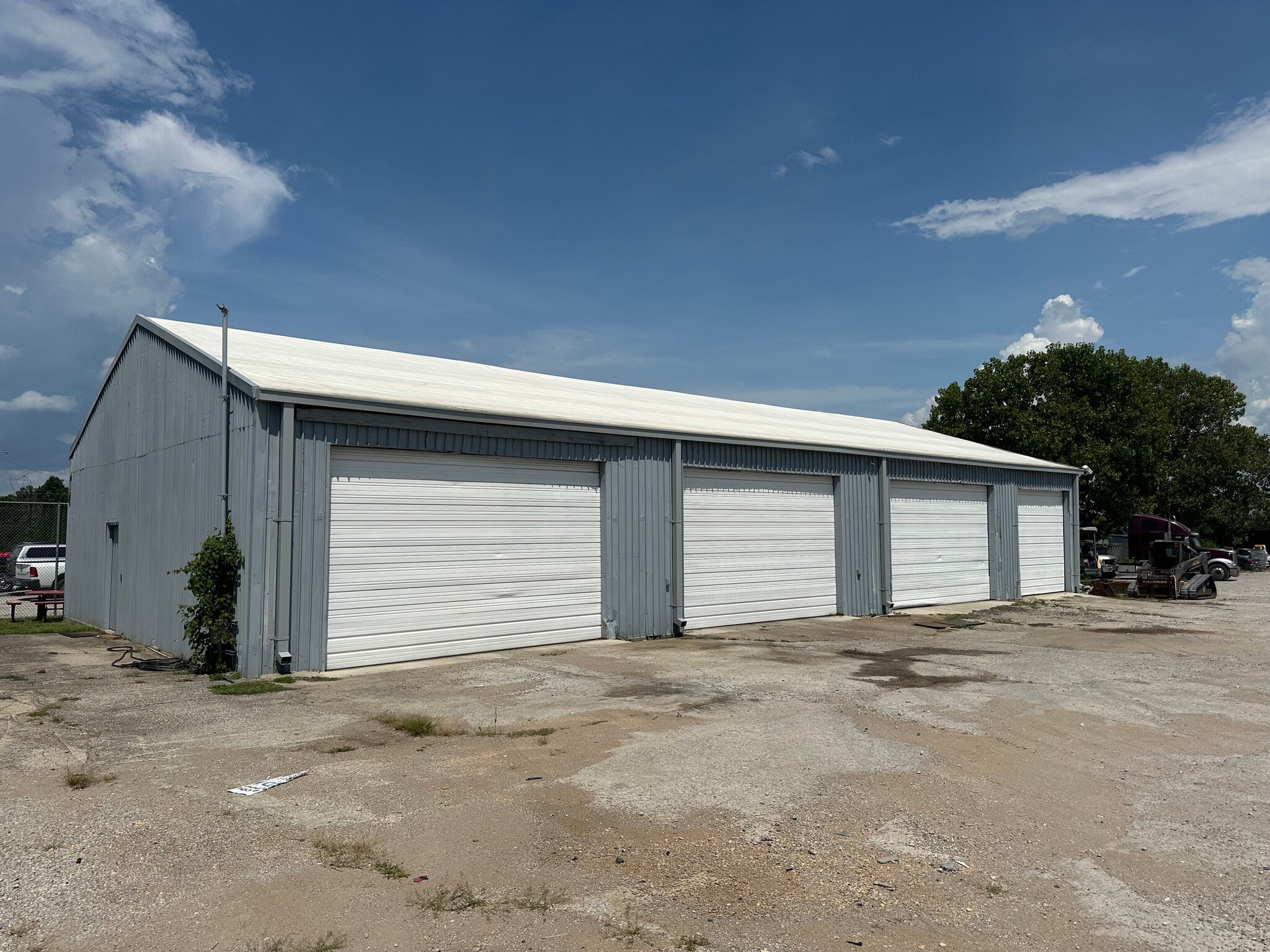 1230 Industrial Park Rd, Columbia, TN à louer Photo intérieure– Image 1 sur 3
