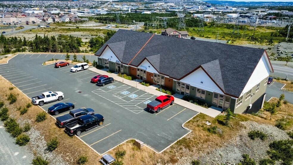 1108 Kenmount Rd, Paradise, NL à vendre - Photo de l’immeuble – Image 3 sur 8