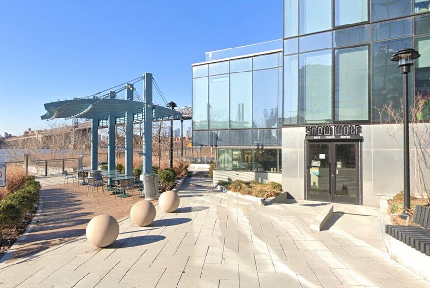 416 Kent Ave, Brooklyn, NY à louer - Photo de l’immeuble – Image 2 sur 18