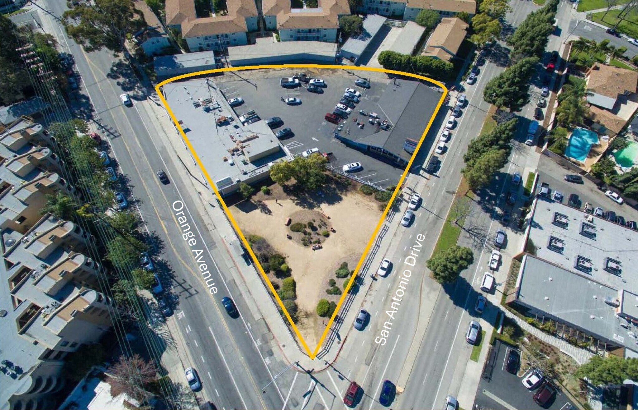 4501 Orange Ave, Long Beach, CA à louer Photo de l’immeuble– Image 1 sur 5