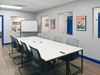 Plus de détails pour 105 N Rose St, Escondido, CA - Coworking à louer