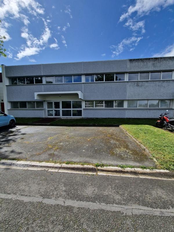 Bureau dans SAINT-OUEN-L'AUMONE à louer Photo de l’immeuble– Image 1 sur 12