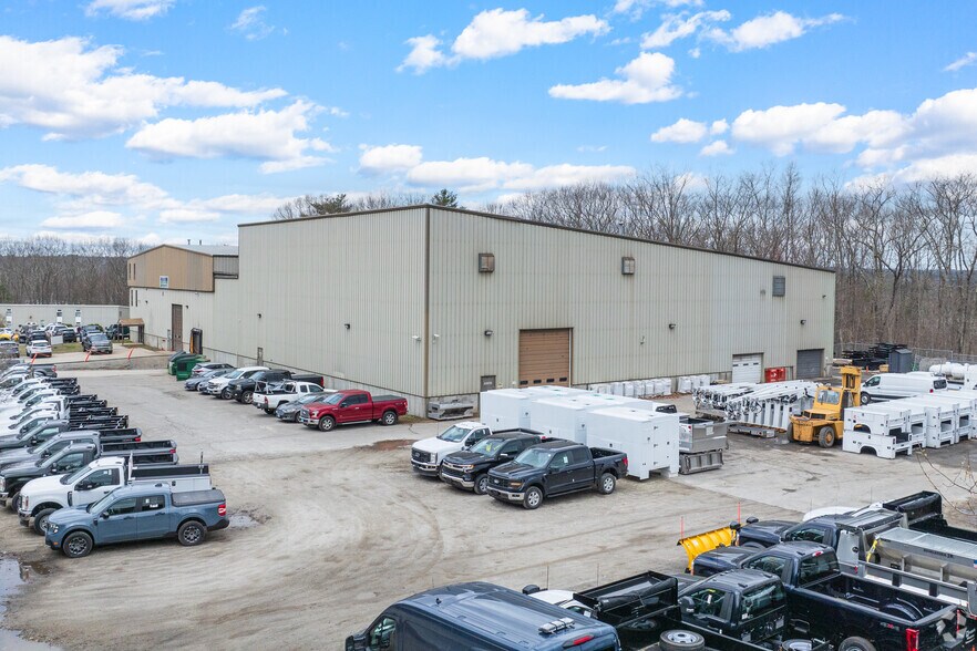 19 Industrial Park Rd E, Oxford, MA à louer - Photo de l’immeuble – Image 2 sur 9