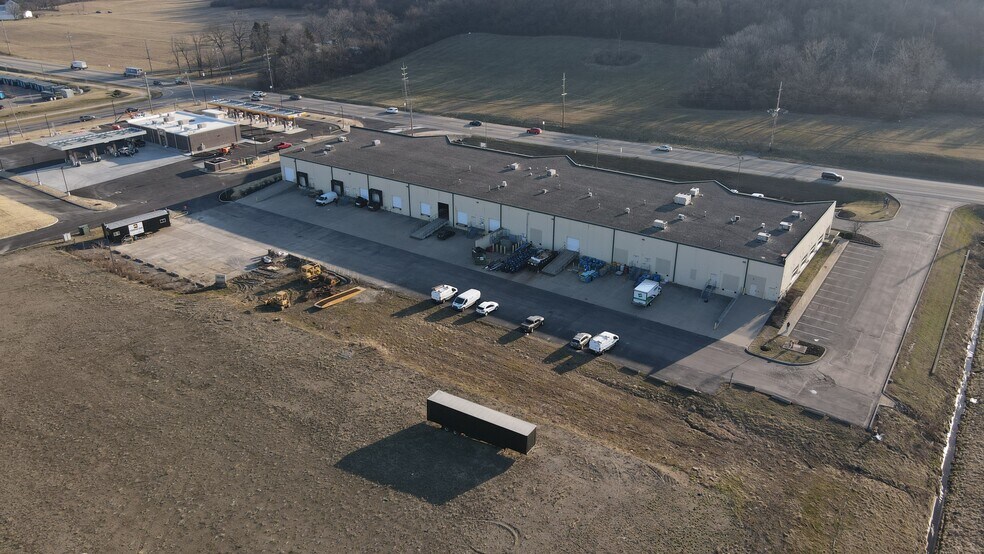 9669-9685 Cincinnati Dayton Rd, West Chester, OH à louer - Photo de l’immeuble – Image 3 sur 7