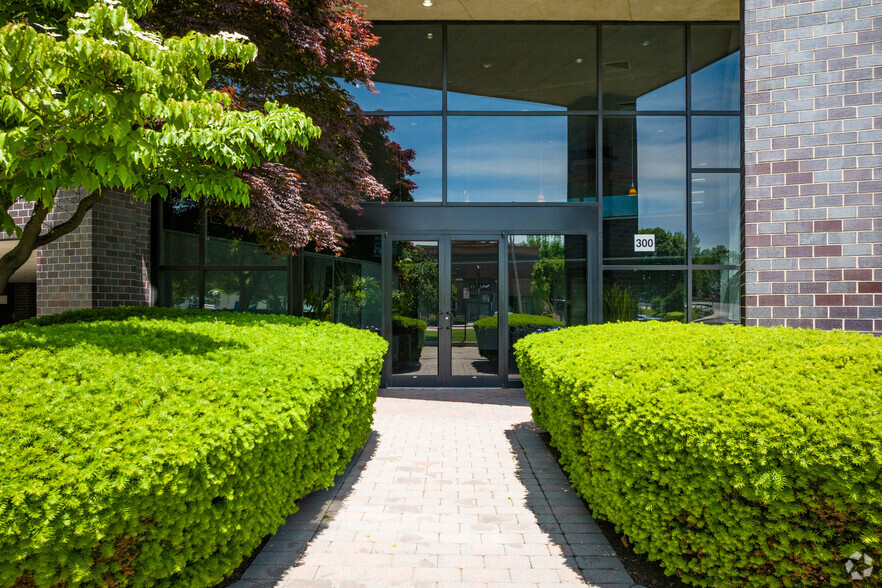 300 Littleton Rd, Parsippany, NJ à louer - Photo de l’immeuble – Image 3 sur 6