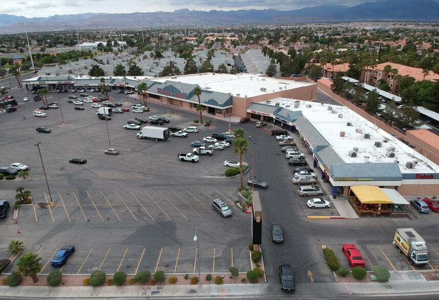 6110-6190 W Flamingo Rd, Las Vegas, NV à louer - Photo de l’immeuble – Image 1 sur 9