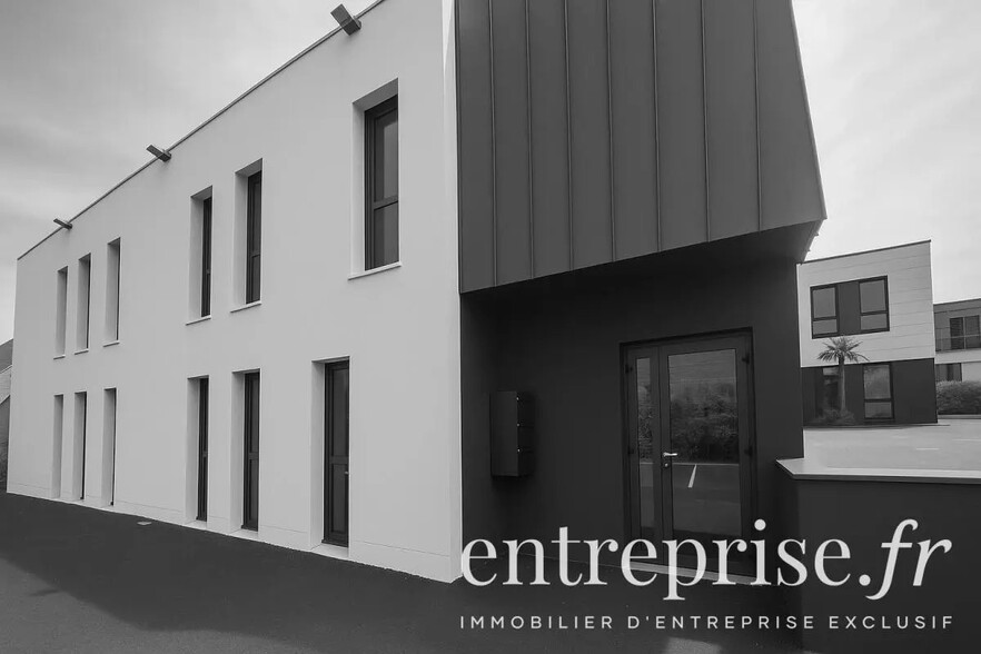 Bureau dans Beaucouzé à louer - Photo de l’immeuble – Image 1 sur 1