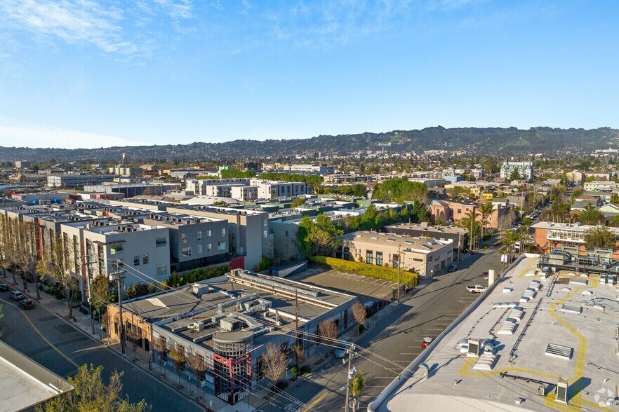 6460 Hollis St, Emeryville, CA à louer - Photo de l’immeuble – Image 2 sur 4