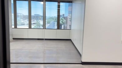 3030 N Central Ave, Phoenix, AZ à louer - Vidéo sur l’annonce professionnelle