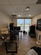11890 SW 8th St, Miami, FL à louer Photo de l’immeuble– Image 1 sur 3