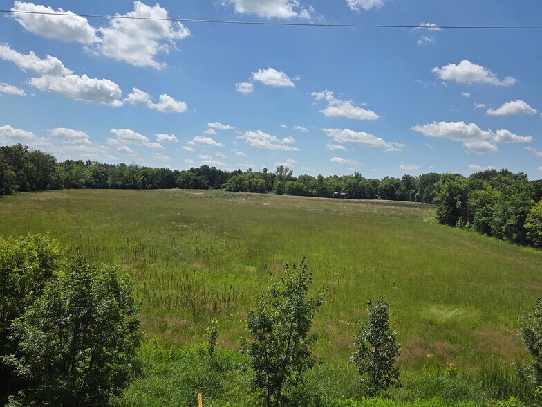 xxx Lincoln Lane, Delano, MN à vendre - Autre – Image 1 sur 4