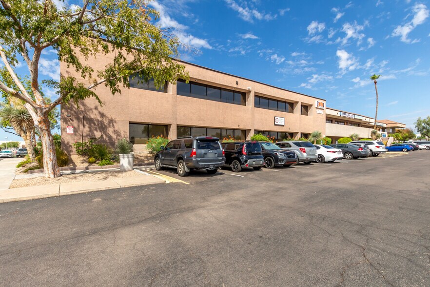 15600 N Black Canyon Hwy, Phoenix, AZ à vendre - Photo de l’immeuble – Image 3 sur 28