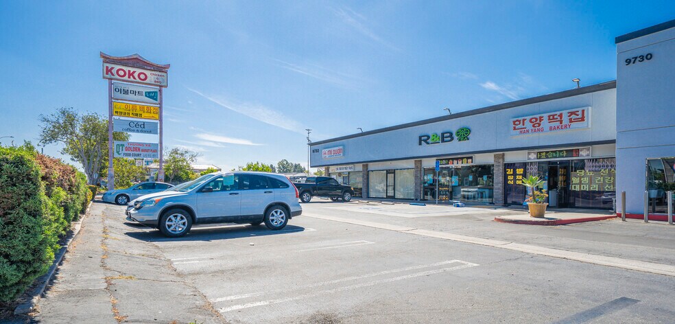 9738 Garden Grove Blvd, Garden Grove, CA à louer - Photo de l’immeuble – Image 1 sur 12