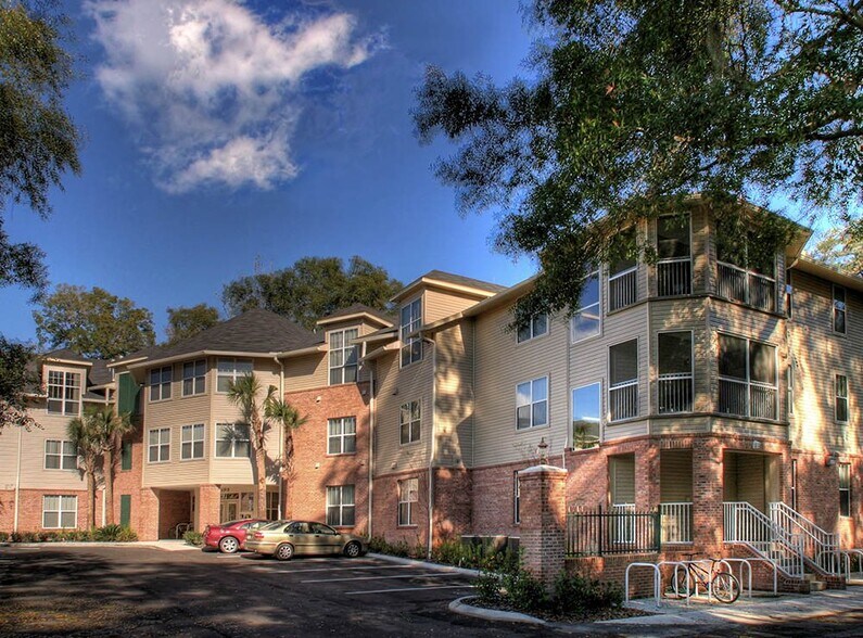 629 SW 9th St, Gainesville, FL à vendre - Photo de l’immeuble – Image 2 sur 13