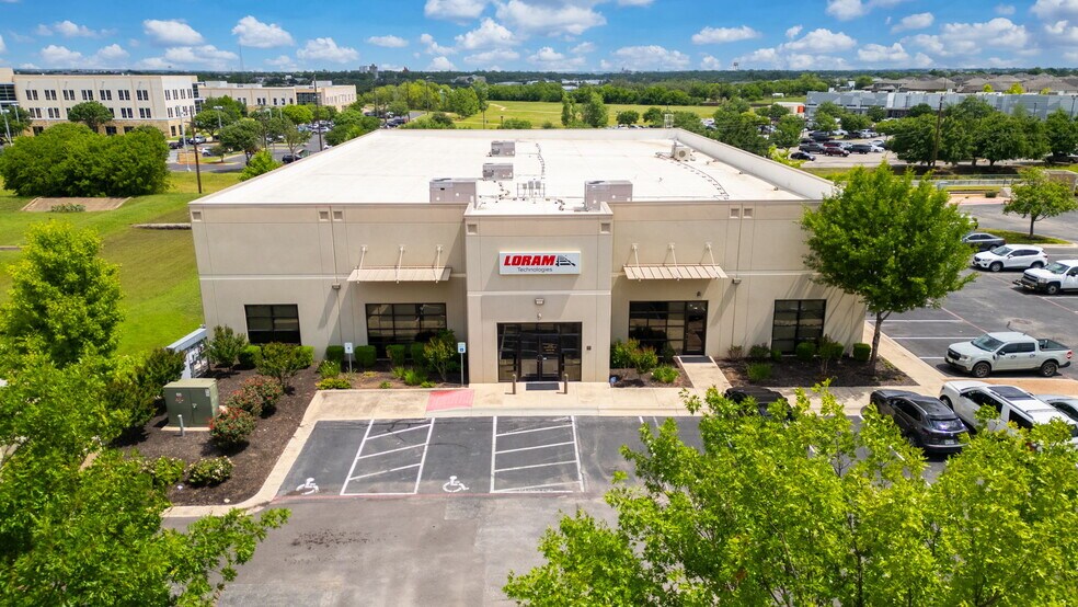 111 Cooperative Way, Georgetown, TX à louer - Photo de l’immeuble – Image 3 sur 22
