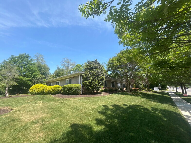 306 Kings Hwy, Cherry Hill, NJ à vendre - Photo de l’immeuble – Image 3 sur 9