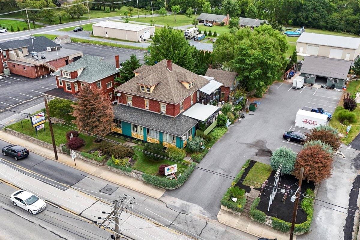 1055 Lincoln Way E, Chambersburg, PA à vendre Photo principale– Image 1 sur 7