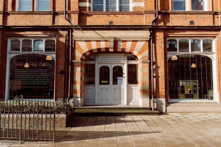 639 High Rd, Londres à louer - Photo de l’immeuble – Image 3 sur 13