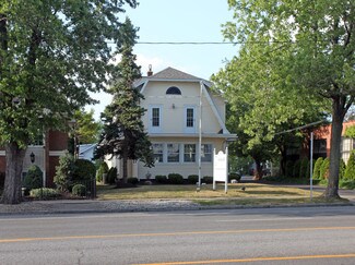 Plus de détails pour 5684 Main St, Williamsville, NY - Bureau à vendre