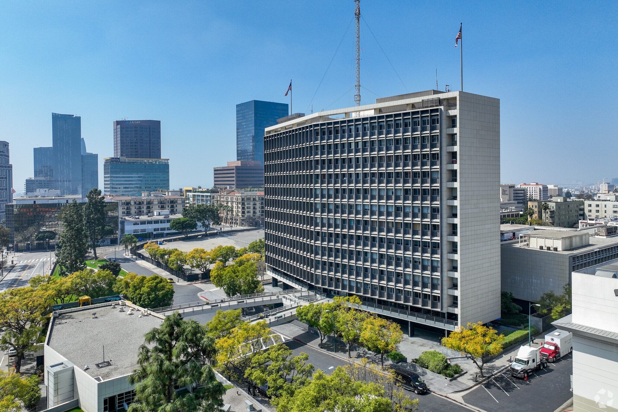 1201 W 5th St, Los Angeles, CA à louer Photo principale– Image 1 sur 13