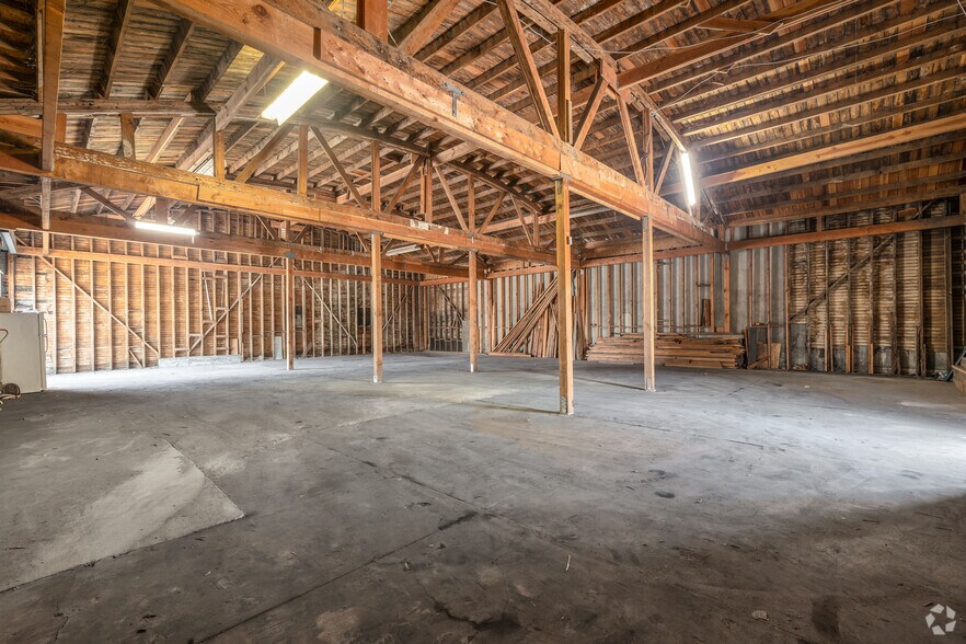 1808 Firestone Blvd, Los Angeles, CA à vendre - Photo intérieure – Image 2 sur 18