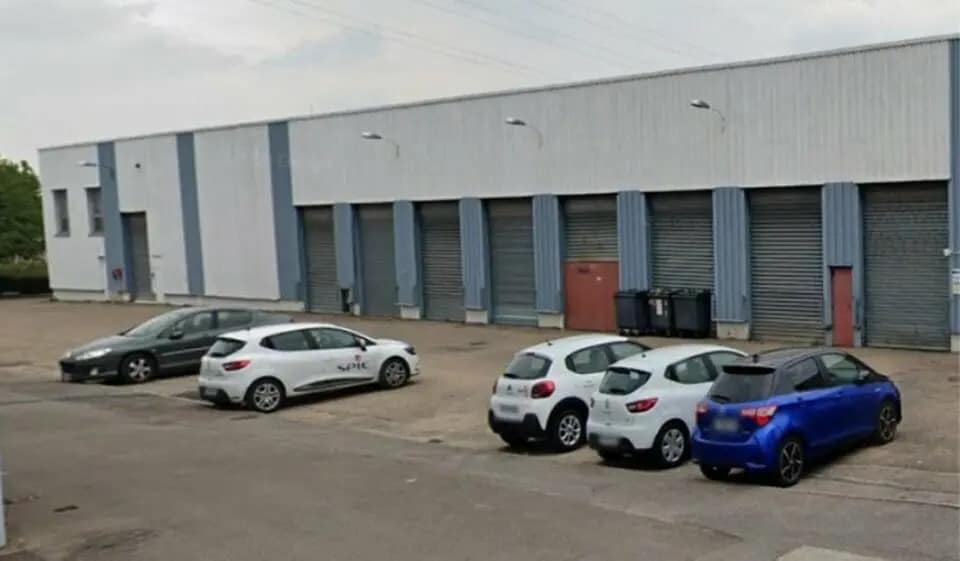 Industriel/Logistique dans Rouen à louer - Photo de l’immeuble – Image 1 sur 2