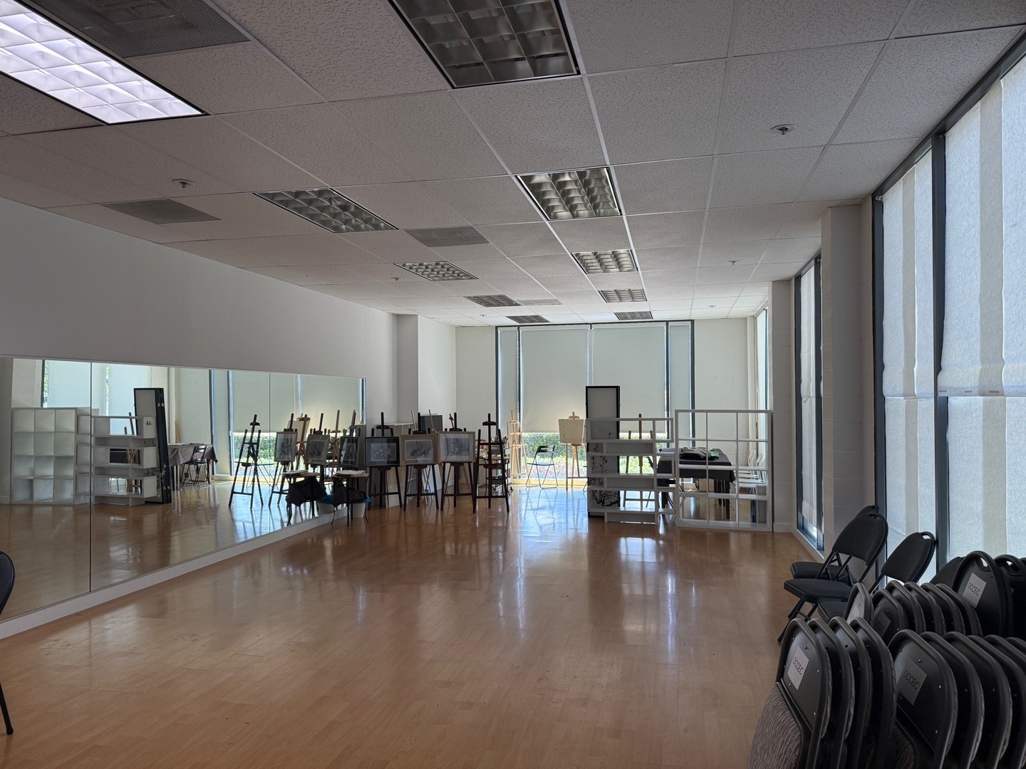 910 Roosevelt Ave, Irvine, CA à louer Photo intérieure– Image 1 sur 6
