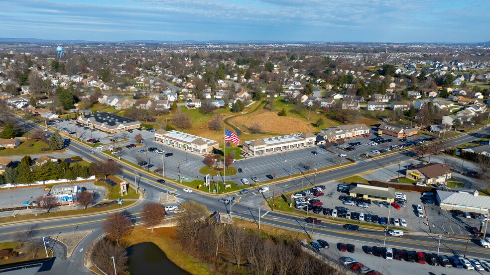 2005 Miller Rd, East Petersburg, PA à louer - Photo de l’immeuble – Image 1 sur 1