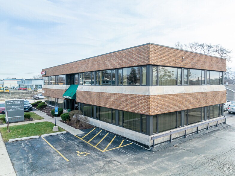 1001 Ogden Ave, Downers Grove, IL à louer - Photo de l’immeuble – Image 3 sur 7