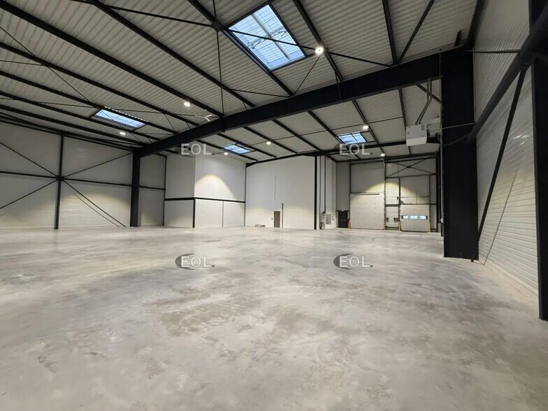 Industriel/Logistique dans Vaires-sur-Marne à louer - Photo intérieure – Image 3 sur 24