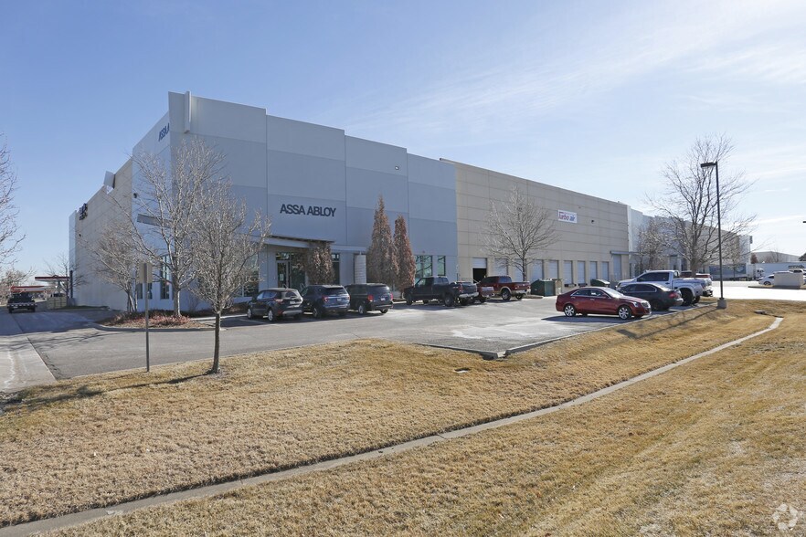3650 Fraser St, Aurora, CO à louer - Photo principale – Image 1 sur 7